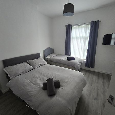 Anfield Guest House Sleeps 5 Liverpool Exterior photo
